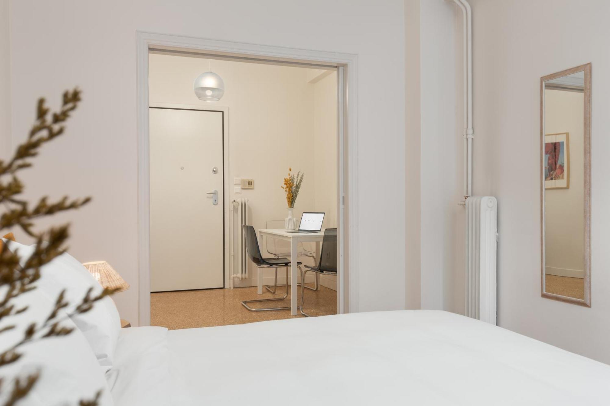 Peaceful Apartment In Neapoli, Exarcheia Athene Buitenkant foto