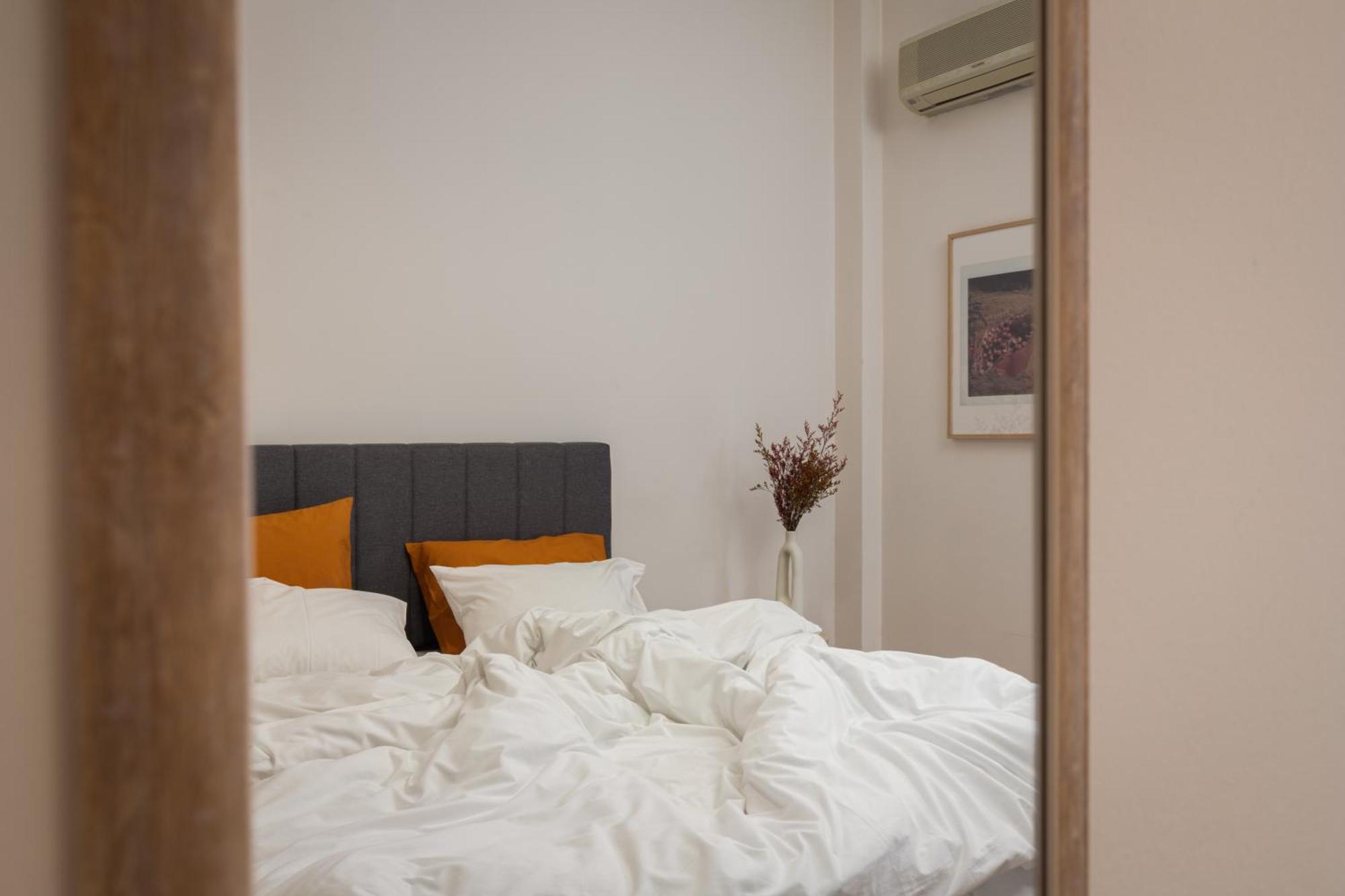 Peaceful Apartment In Neapoli, Exarcheia Athene Buitenkant foto